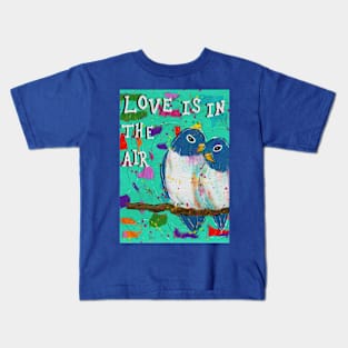 Love is in the air Kids T-Shirt